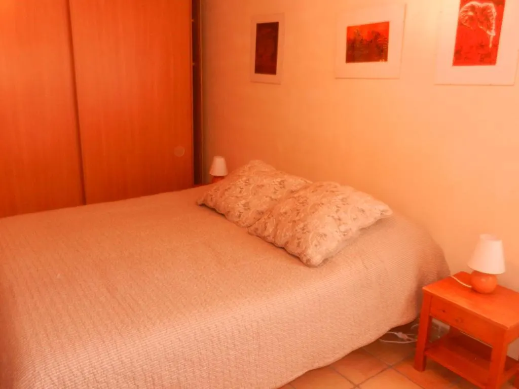 La Feniere Aux Hirondelles Bed & Breakfast Orange   Orange (Vaucluse)